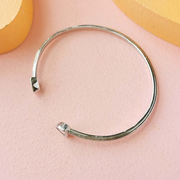 Kendra Scott - Arden White Crystal Silver Cuff Bracelet - NEW - Picture 3 of 3